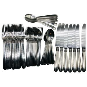 Vintage Oneida Flatware Set of 35